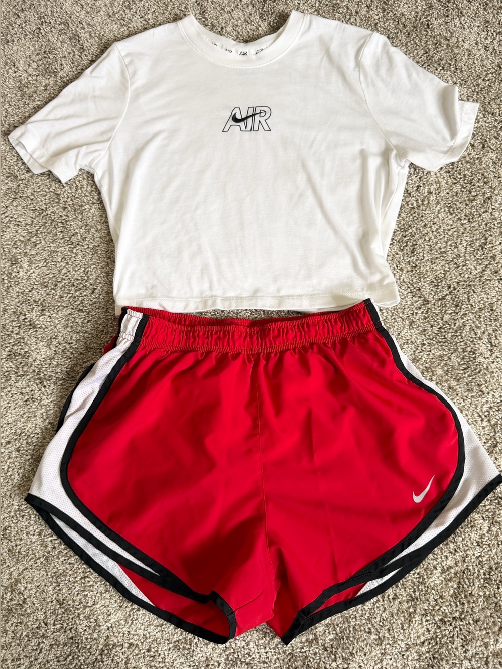 Nike Women's short & T outfit